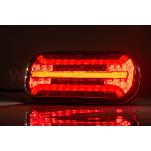 ZADNÍ SVĚTLO LED 214,3X94,3 MM, S DYNAMICKÝM SMĚR. SVĚTLEM, 5 PIN BAJONET, L=P