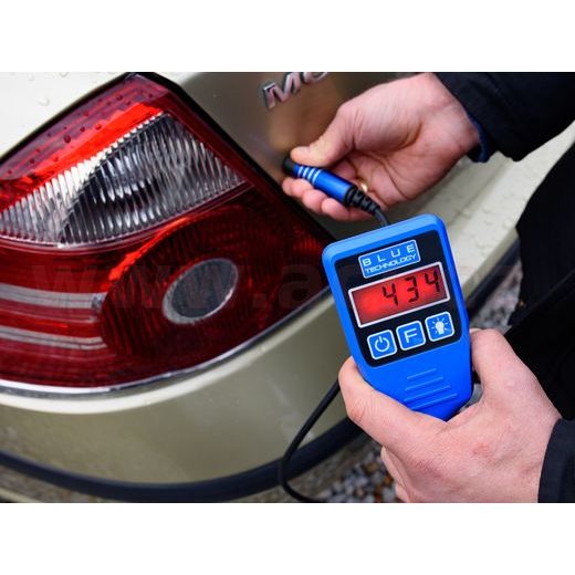 MĚŘIČ TLOUŠŤKY LAKU (OCEL, HLINÍK), ROZSAH 0-3000 ΜM, ROZLIŠENÍ OD 2 ΜM