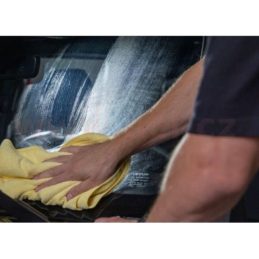 MEGUIAR'S PAINT, DASH &AMP; GLASS INSIDE OUT DETAILER - ČISTIČ INTERIÉROVÝCH A EXTERIÉROVÝCH POVRCHOV, 710 ML