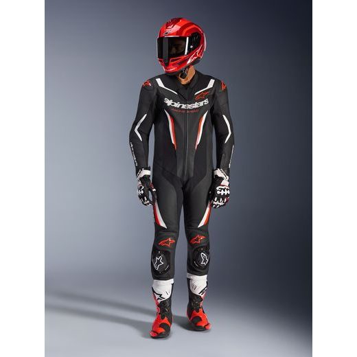 JEDNODIELNA KOMBINÉZA GP FORCE V2, ALPINESTARS (ČERNÁ/BÍLÁ/ČERVENÁ FLUO) 2026