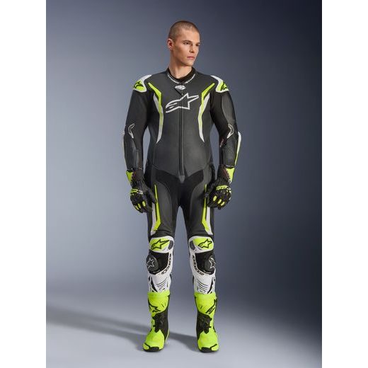 JEDNODIELNA KOMBINÉZA GP TECH V5, ALPINESTARS (ČERNÁ/BÍLÁ/ŽLUTÁ FLUO) 2026