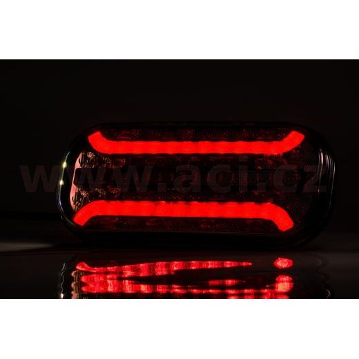 ZADNÍ SVĚTLO LED 214,3X94,3 MM, S DYNAMICKÝM SMĚR. SVĚTLEM, 5 PIN BAJONET, L=P