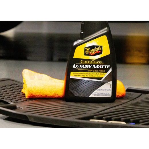 MEGUIAR'S GOLD CLASS LUXURY MATTE OCHRANA INTERIÉROVÝCH PLASTOV A KOŽA, MATNÝ VZHĽAD 473 ML