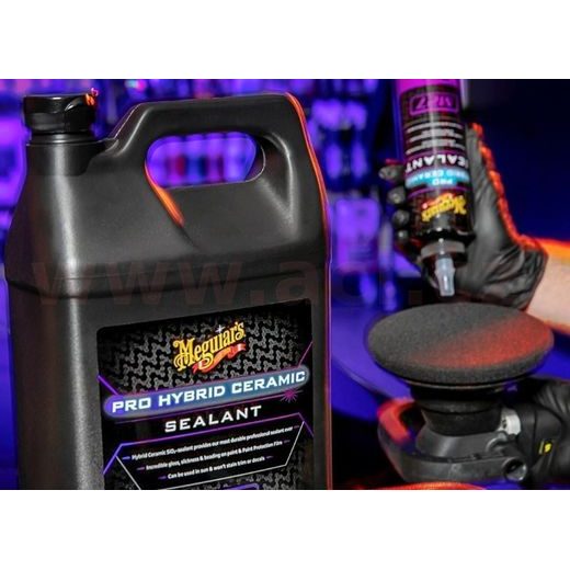 MEGUIAR'S PROFESIONÁLNE HYBRIDNÝ KERAMICKÝ SEALANT PRE HYBRID CERAMIC SEALANT 1 GALON / 3,78 L