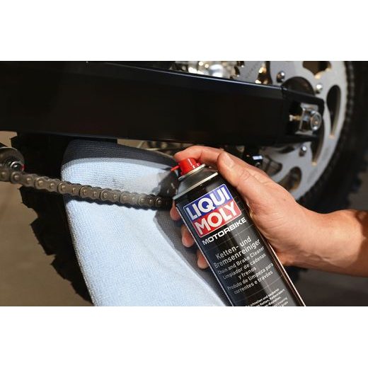 LIQUI MOLY ČISTIČ NA REŤAZE MOTOCYKLOV V SPREJI 500 ML