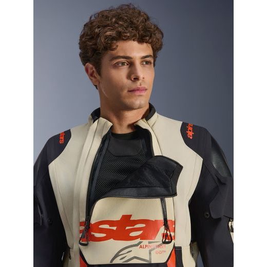 BUNDA HALO PRE DRYSTAR XF, ALPINESTARS (KRÉMOVÁ/ČERNÁ/ČERVENÁ) 2026