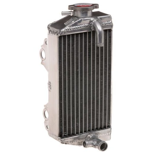 CHLADIČ PRAVÝ SUZUKI [220*125*40], Q-TECH