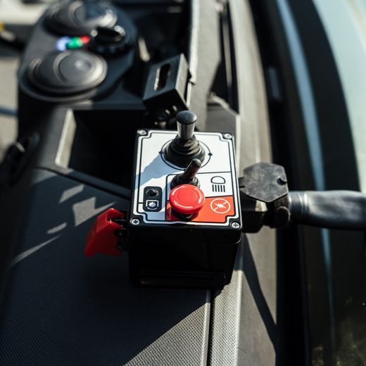 BERCOMAC PROFESIONÁLNÍ SNĚŽNÁ FRÉZA 66" (167 CM) HONDA MOTOR 22HP