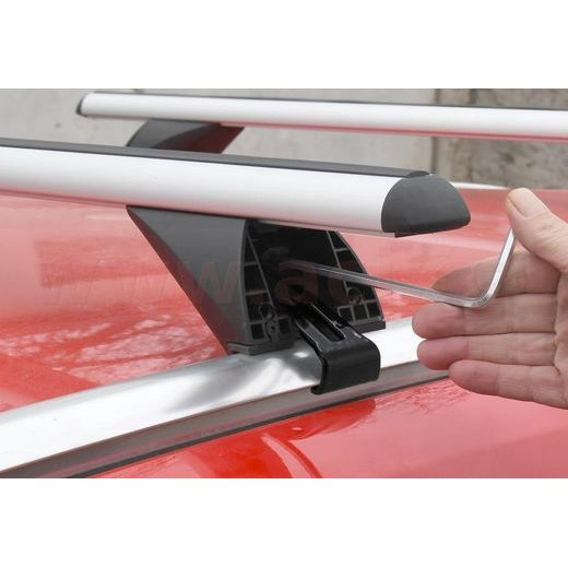 STŘEŠNÍ NOSIČ ZAMYKACÍ HLINÍKOVÝ 135 CM, SADA 2 KS, PRO VOZIDLA S PODÉLNÝMI NOSIČI INTEGR. DO STŘECHY, ALU-INTEGRAL TÜV