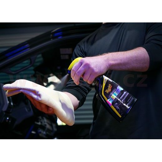 MEGUIAR'S OCHRANA INTERIÉROVÝCH PLASTOV, VYSOKÝ LESK ULTIMATE INSANE SHINE PROTECTANT 473 ML
