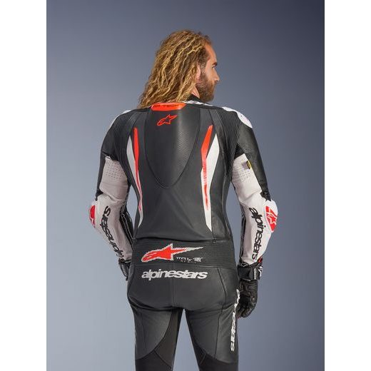 JEDNODIELNA KOMBINÉZA GP TECH V5, ALPINESTARS (ČERNÁ/BÍLÁ/ČERVENÁ FLUO) 2026