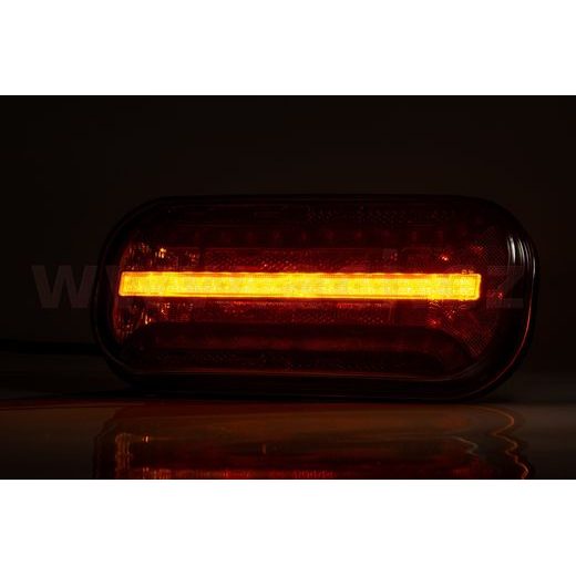 ZADNÍ SVĚTLO LED 214,3X94,3 MM, S DYNAMICKÝM SMĚR. SVĚTLEM, 5 PIN BAJONET, L=P