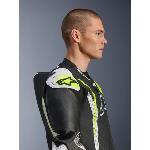 JEDNODIELNA KOMBINÉZA GP TECH V5, ALPINESTARS (ČERNÁ/BÍLÁ/ŽLUTÁ FLUO) 2026