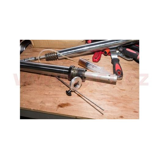 MIERKA NA VSTREKOVANIE OLEJE DO PREDNÝCH VIDLÍC, BIKESERVICE