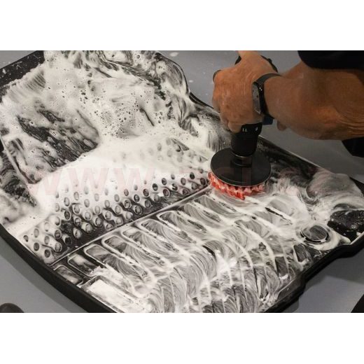 MEGUIAR'S QUIK SOLUTIONS ALL WEATHER MAT CARE KIT SADA NA ČISTENIE A OCHRANU GUMOVÝCH A PLASTOVÝCH KOBERCOV