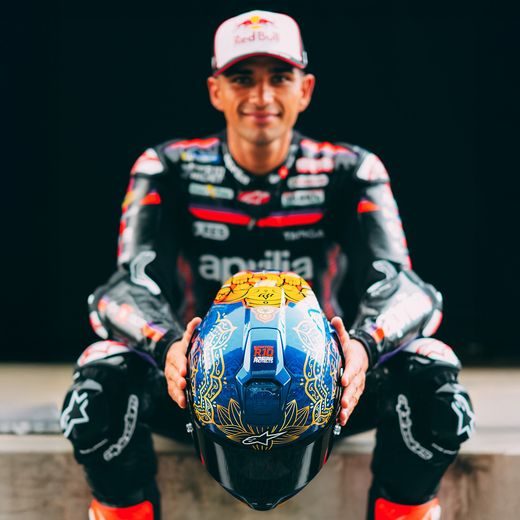 PRILBA SUPERTECH R10 MARTHAINATOR LIMITOVANÁ EDÍCIA JORGE MARTIN, ALPINESTARS (MODRÁ PERLEŤ/ZLATÁ/ČERVENÁ) 2026