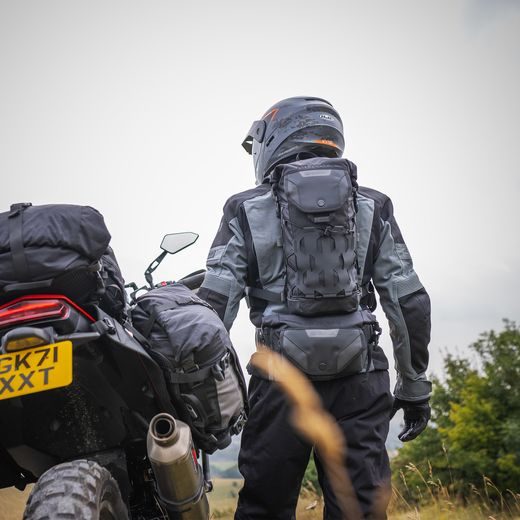 BATOH ATLAS B-10, OXFORD (ČIERNA, OBJEM 10L)