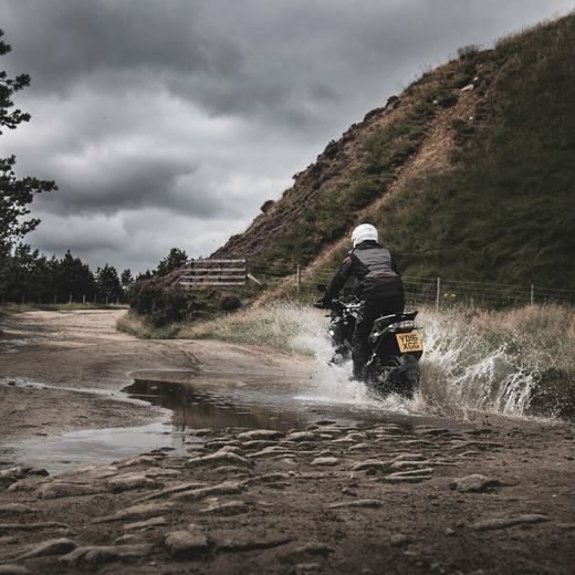 BUNDA MONTREAL 4.0 DRY2DRY™, OXFORD (ČERNÁ/ŠEDÁ/ČERVENÁ)