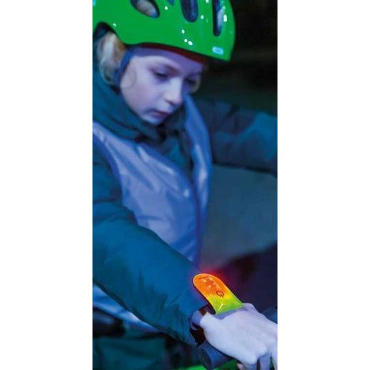 MAGENTICKÉ SVETLO NA OBLEČENIE, ABUS