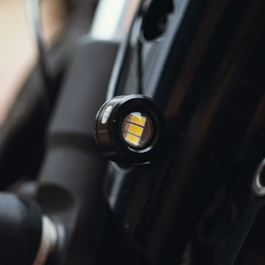 PRÍDAVNÁ SVETLÁ RUN LIGHT PREDNÉ, OXFORD (ČIERNA, PÁR)