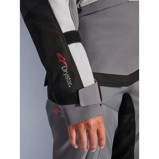 BUNDA STELLA ANDES V4 DRYSTAR, ALPINESTARS, DÁMSKA (TMAVO ŠEDÁ/SVĚTLE ŠEDÁ/ČERNÁ/ČERVENÁ) 2026