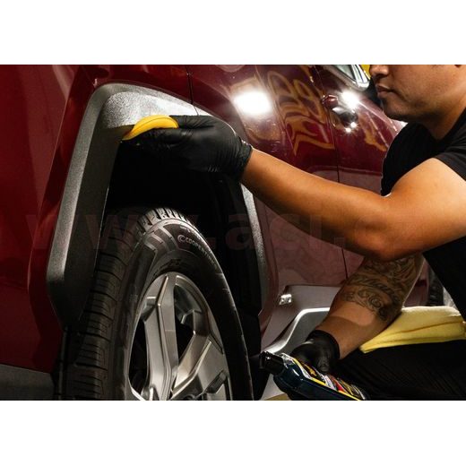 MEGUIAR'S ULTIMATE INSANE SHINE TIRE &AMP; TRIM GÉL LESK NA PNEUMATIKY A NELAKOVANÉ PLASTY 473 ML