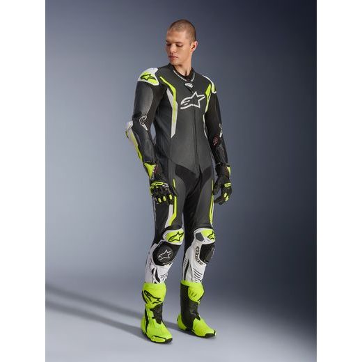 JEDNODIELNA KOMBINÉZA GP TECH V5, ALPINESTARS (ČERNÁ/BÍLÁ/ŽLUTÁ FLUO) 2026