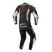 JEDNODIELNA KOMBINÉZA GP TECH V5, ALPINESTARS (ČERNÁ/BÍLÁ/ČERVENÁ FLUO) 2026