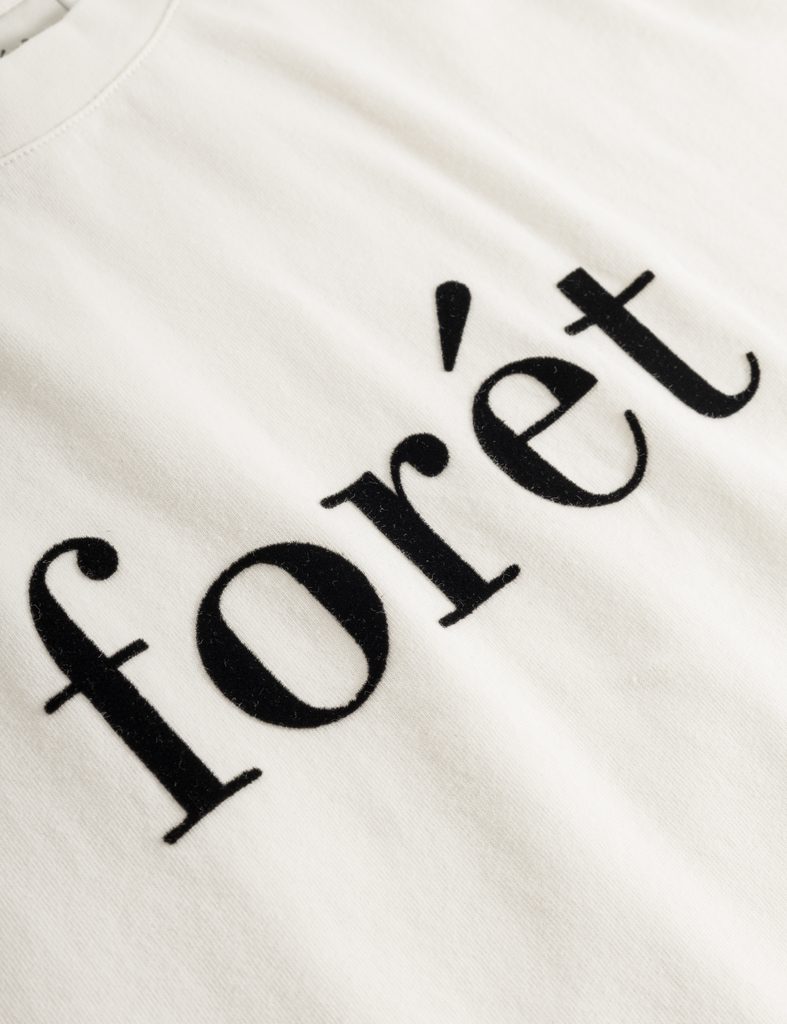 Gentleman Store - forét Resin T-shirt — Cloud/Black - forét - Тениски -  Дрехи