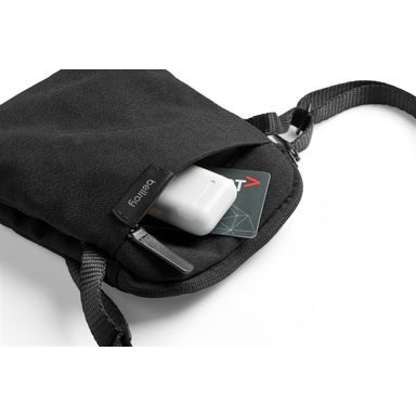 Кожена slim чанта за лаптоп John & Paul - черна