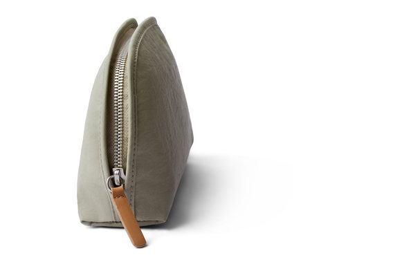 Bellroy Classic Pouch