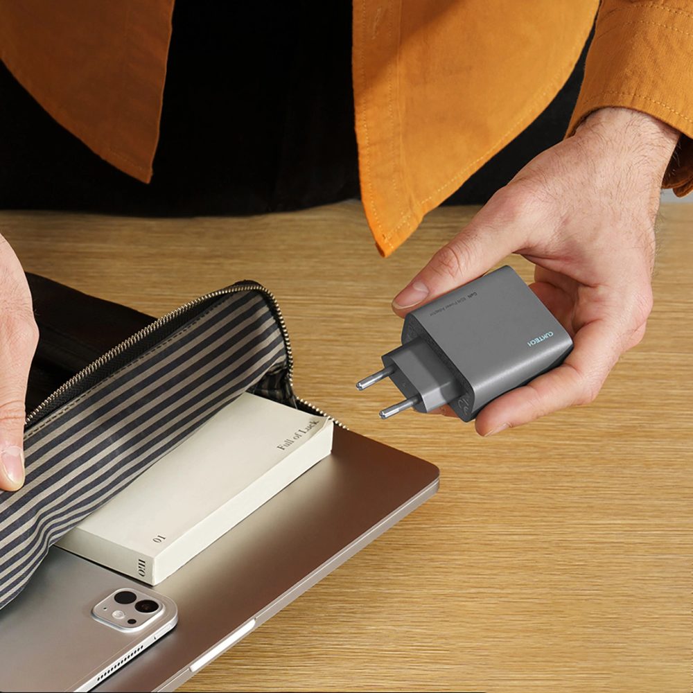 Cuktech CUKAD653EUGR nabíjačka, 2x USB-C + USB-A, 65W, GaN, sivá