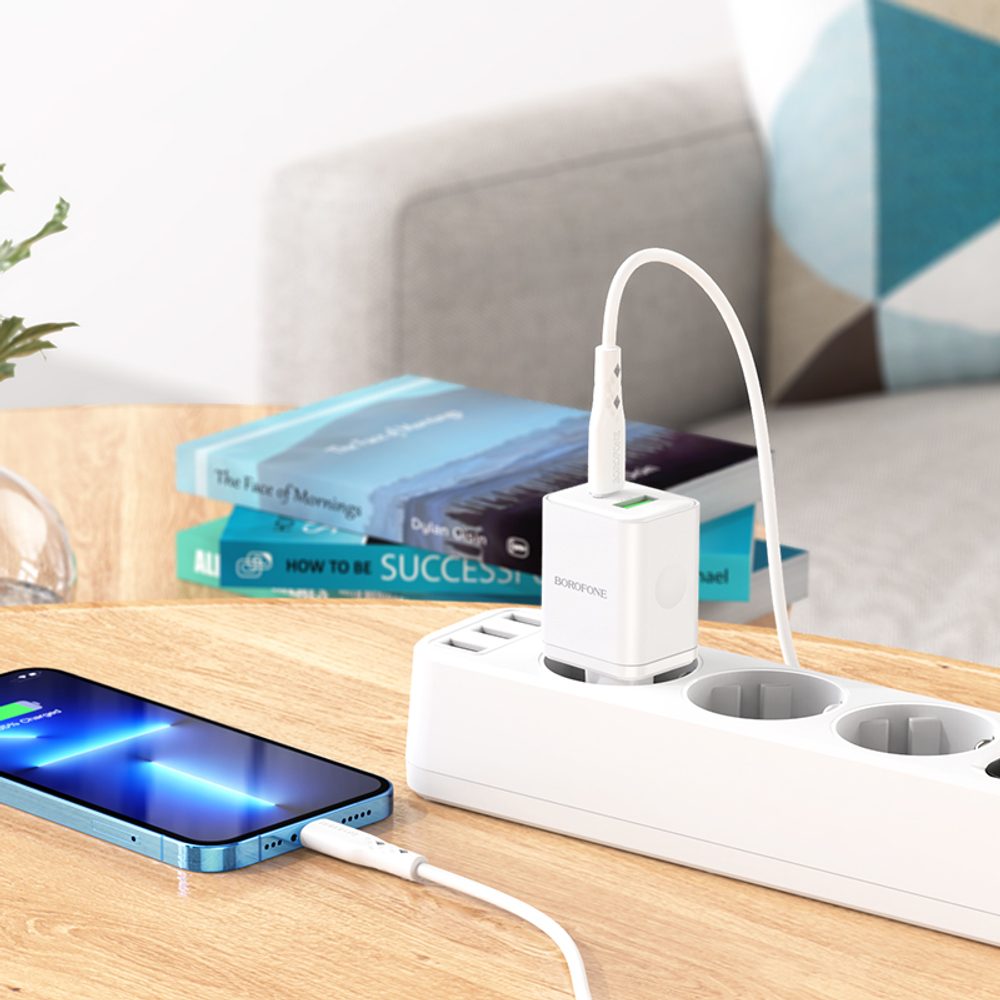 Borofone BN7 nabíjačka, USB + USB-C, QC 3.0, PD 20W, biela