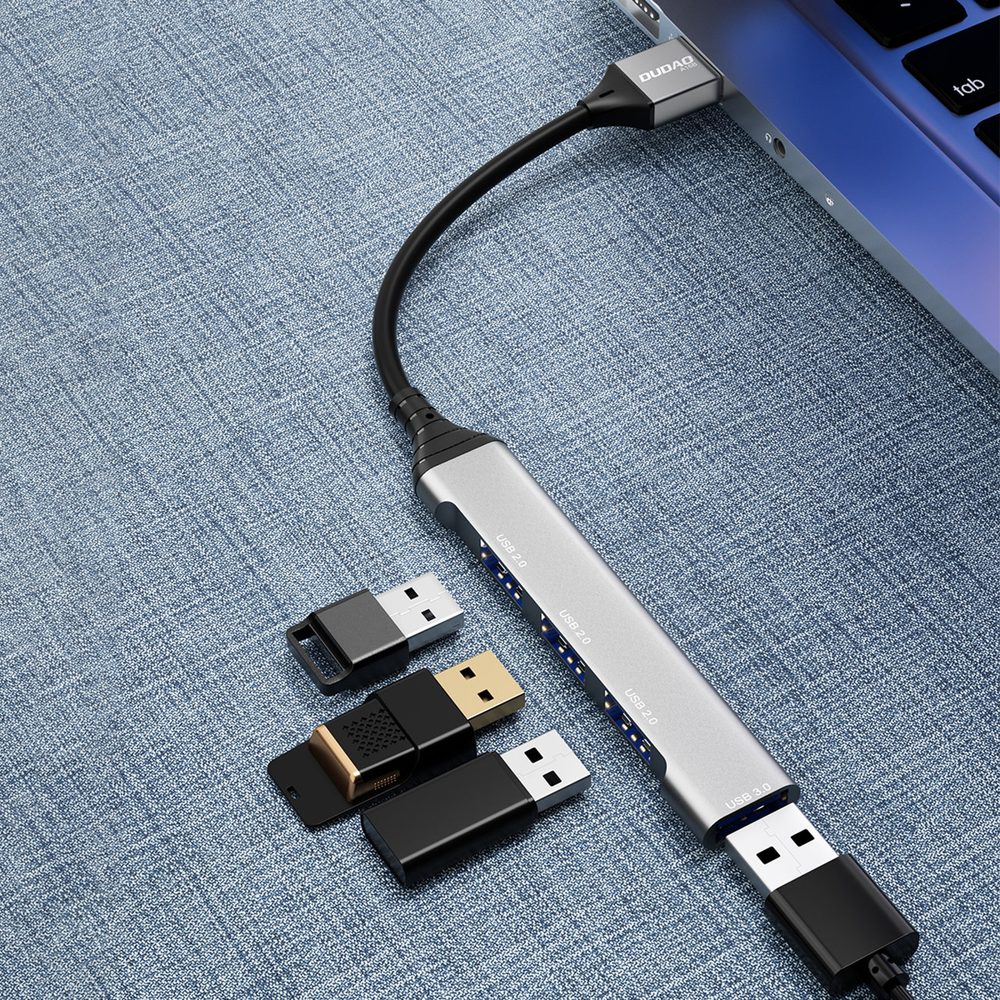 Dudao HUB A16B, 4 U 1, USB-A - 4x USB-A (3x USB2.0 / USB3.0), 6,3 Cm, Crni