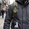 Tech-Protect ATH03 UrbanLoop Sicherheitshalterung gegen Diebstahl mit einziehbarem Stahlkabel und Karabiner - Grün