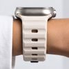 Tech-Protect Silicone Line řemínek, Apple Watch 8 / 9 / 10 / 11 / 12 / SE / Ultra (44 / 45 / 46 / 49 mm), béžový