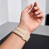 Apple Watch 8 / 9 / 10 / 11 / 12 / SE / Ultra (44 / 45 / 46 / 49 mm) apyrankė – Tech-Protect Silicone silikoninė apyrankė – smėlio