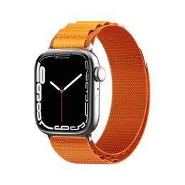 Pasek Alpine z jekleno zaponko, Apple Watch 42 / 44 / 45 / 49 mm, oranžen