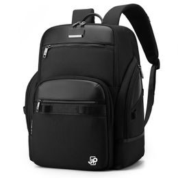 JP Batoh B04, 43*30*21 cm, černý