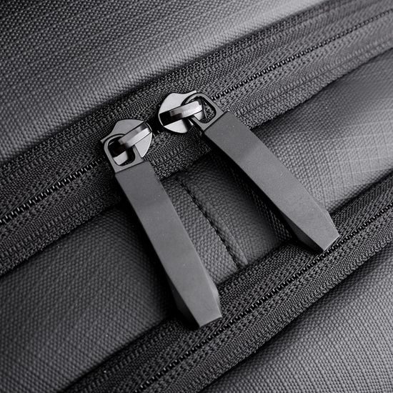 JP Batoh B02, 48*32*16 cm, černý