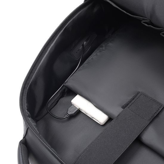 JP Batoh B02, 48*32*16 cm, černý