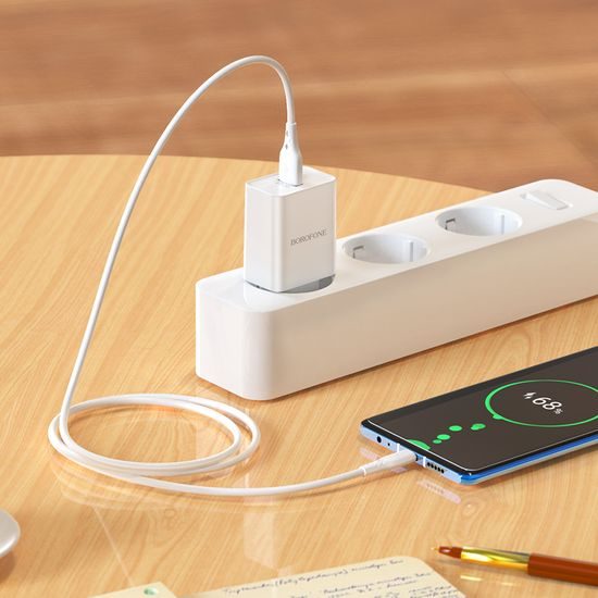 Προσαρμογέας Borofone BN5 Jingrui - USB, QC 3.0, 18W, λευκό
