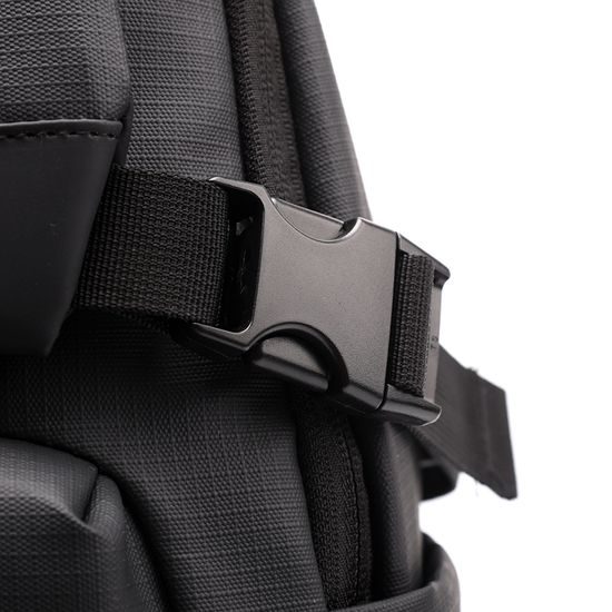 JP Batoh B01, 48*32*16 cm, černý