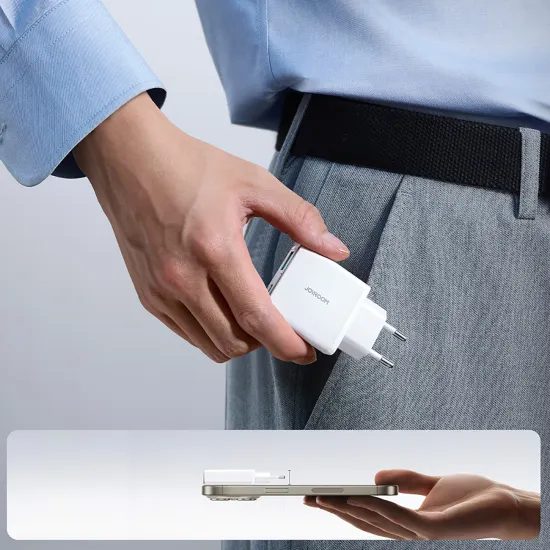 Joyroom JR-TCF14 Super tenká nabíjačka USB-A + USB-C, 20 W, biela