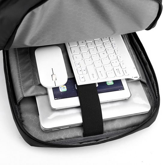 JP Batoh B07, 43*29*16 cm, černý