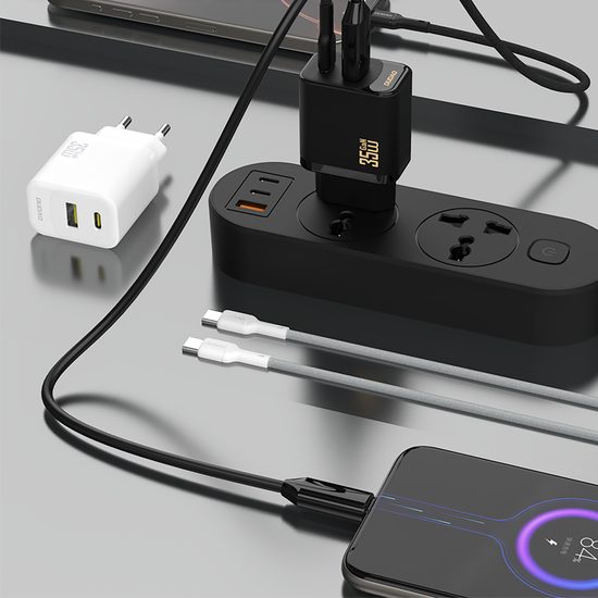 Dudao A27MaxCEU polnilnik USB-A + USB-C z USB-C kablom, PD QC 35W, bel