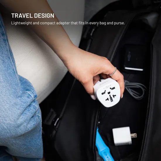 Adattatore da viaggio FIXED EU Adapter 2 per dispositivi UK / US / AUS a prese EU, bianco