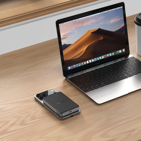 Blavec QI2.2 25W + PD 45W MagSafe powerbank, 10000 mAh, USB-C, negru