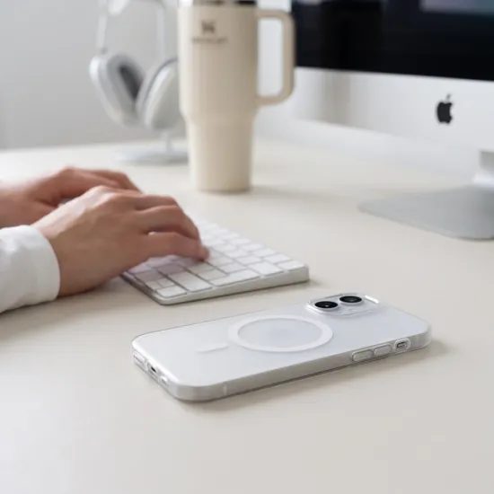Tech-Protect MagZero MagSafe iPhone 17 ümbris – matt valge