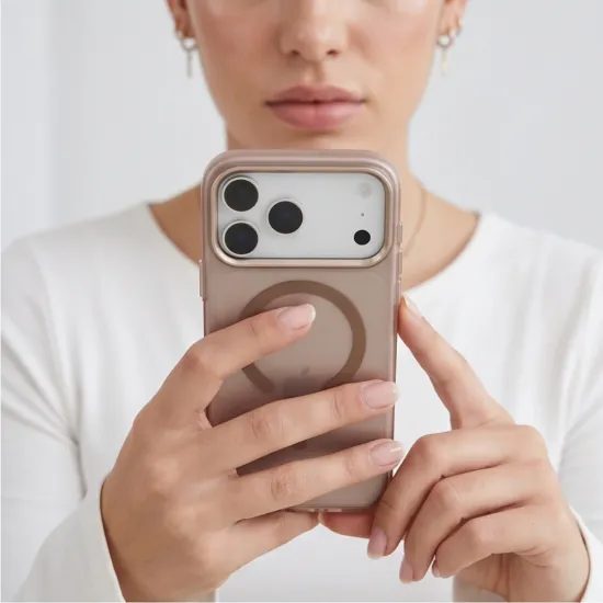 Tech-Protect MagZero MagSafe Case für iPhone 17 Pro Max / 18 Pro Max - Ultradünne Schutzhülle mit Metallrahmen - Matt Wüstengold